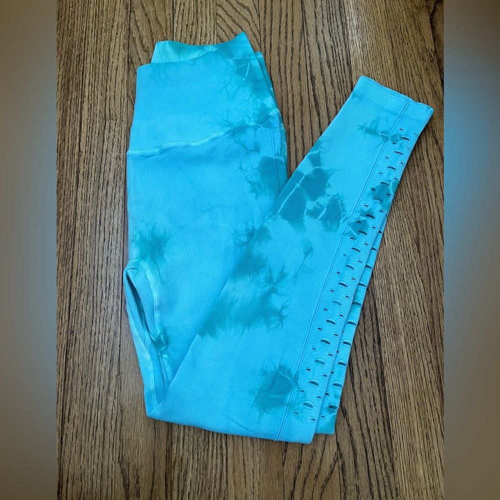 Spiritual Gangster leggings